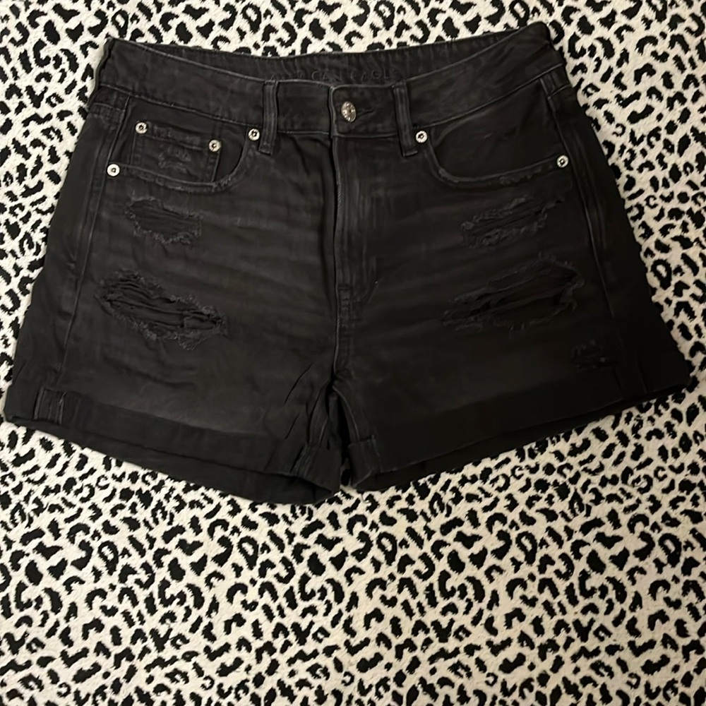 AE black tomgirl distressed shorts